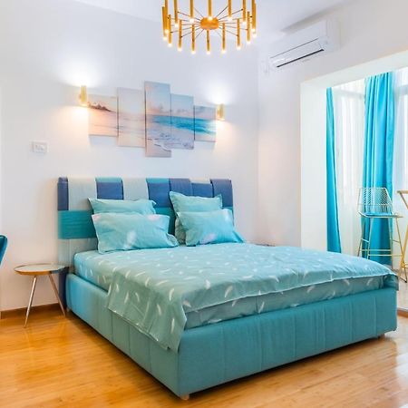 New Studio Carturesti - Magheru -City Center Bucureşti Exterior foto